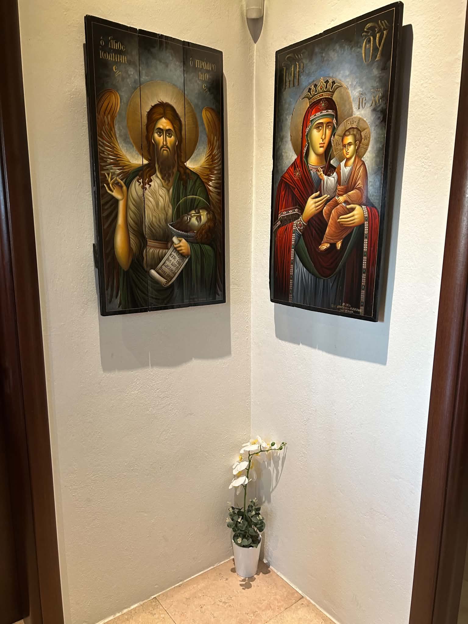 Αγιογραφίες της Παναγίας και του Αγίου Ιωάννη του Προδρόμου